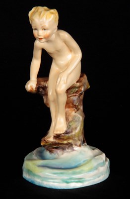 Lot 63 - A ROYAL WORCESTER FIGURINE - WATER BABY, 3151...