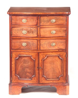 Lot 861 - AN UNUSUAL MID 18TH CENTURY FLAME MAHOGANY...