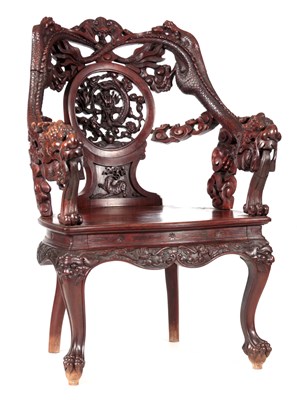 Lot 173 - A GOOD 19TH CENTURY CHINESE CARVED HARDWOOD...