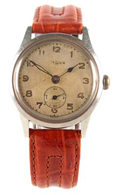 Lot 229 - A GENTLEMAN'S VINTAGE LEMANIA STEEL WRIST...