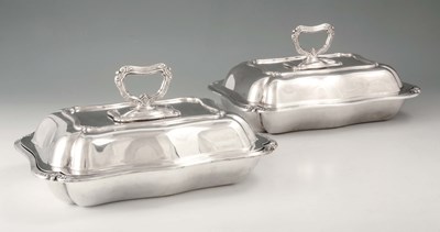 Lot 276 - A GOOD PAIR OF EDWARD VII SOLID SILVER ENTREE...