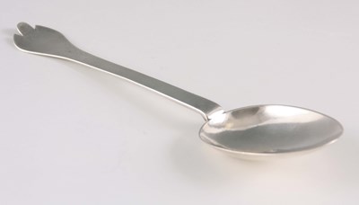 Lot 333 - A WILLIAM AND MARY SILVER TREFID SPOON, London...