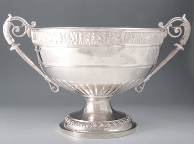 Lot 355 - A LARGE GOOD QUALITY VICTORIAN SILVER PUNCH...