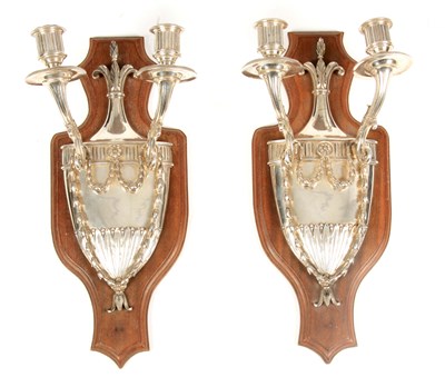 Lot 501 - A PAIR OF EARLY 20TH CENTURY SILVERED BRONZE...