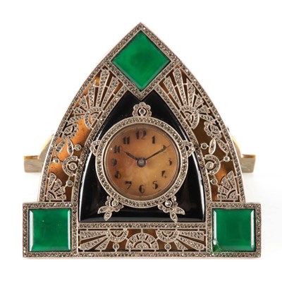 Lot 676 - A 1930'S ART DECO STRUT CLOCK the...