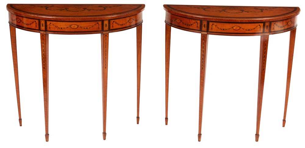 Lot 951 - A FINE PAIR OF 19TH CENTURY SHERATON STYLE...