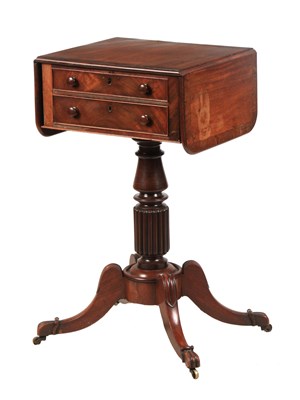 Lot 952 - AN EARLY 19TH CENTURY MAHOGANY SIDE TABLE with...