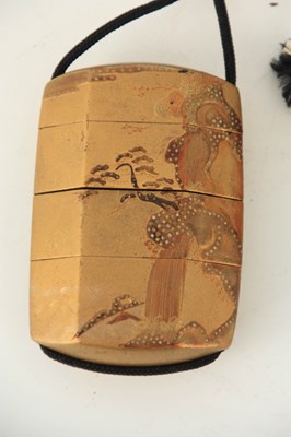 Lot 343 - A FINE GILT LACQUER JAPANESE INRO decorated...