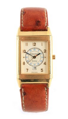 Lot 267 - A GENTLEMAN'S 18CT GOLD JAEGER-LECOULTRE...