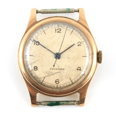 Lot 270 - A GENTLEMAN'S VINTAGE 9CT GOLD CRUSADER WRIST...