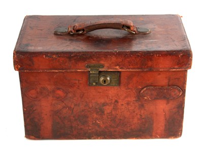 Lot 527 - A 19TH CENTURY LEATHER CARTRIDGE CARRYING CASE...