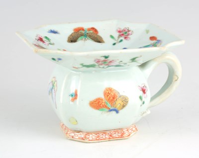 Lot 92 - AN 18TH CENTURY CHINESE PORCELAIN SPITTOON...