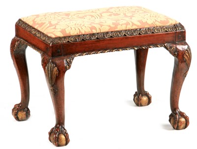 Lot 924 - A GEORGE I STYLE WALNUT AND GILT DECORATED...