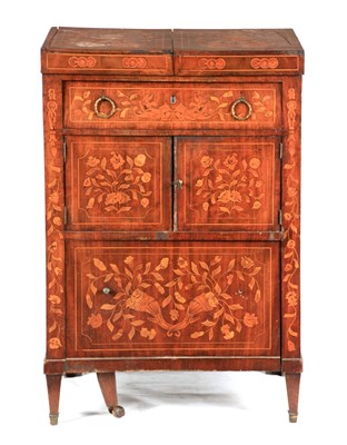 Lot 987 - AN 18TH CENTURY DUTCH MARQUETRY WALNUT...