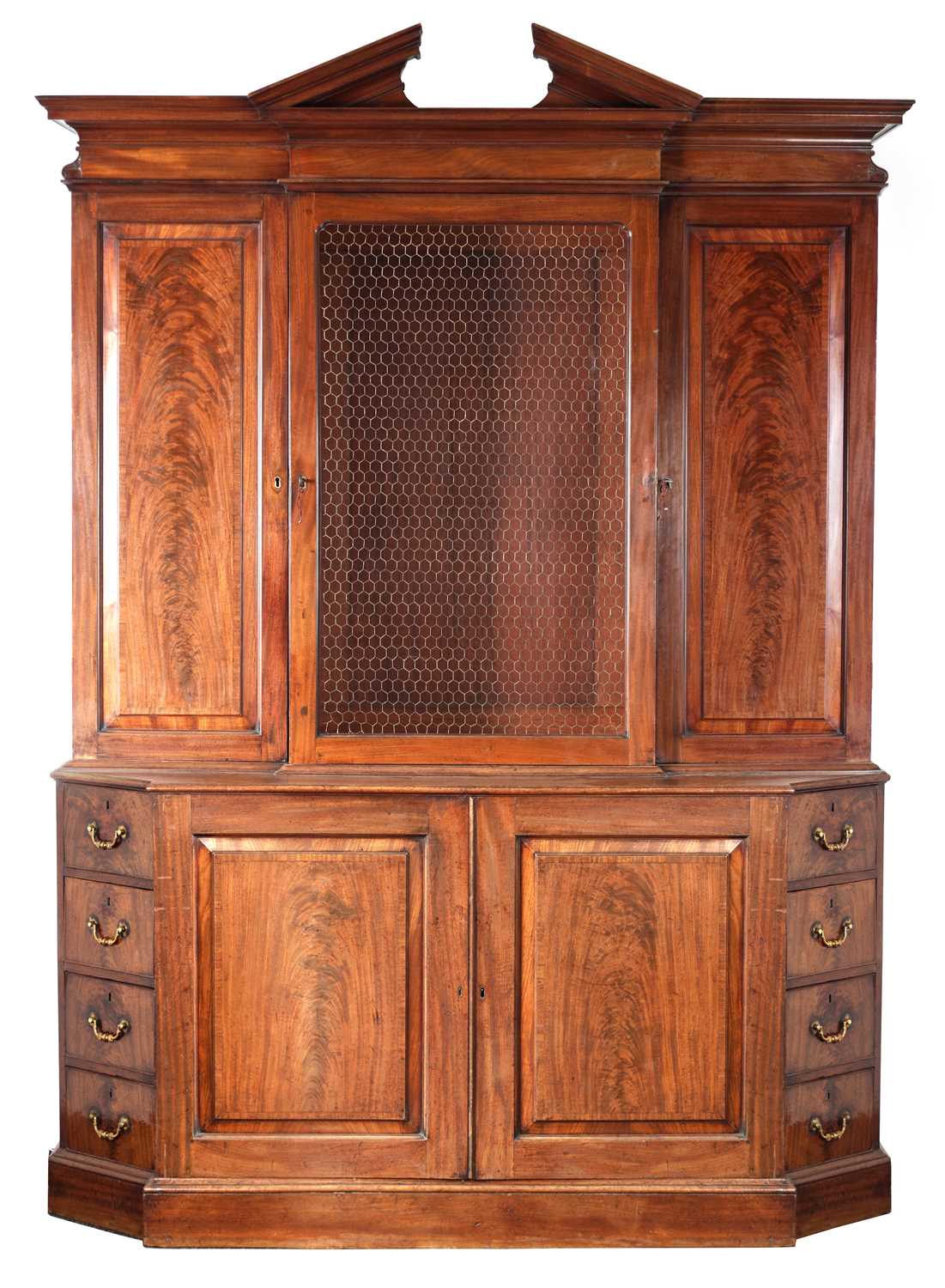 Lot 1125 - AN UNUSUAL MID 18TH CENTURY FLAMED MAHOGANY...