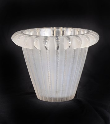 Lot 16 - LALIQUE, FRANCE. A MOULDED FROSTED GLASS...