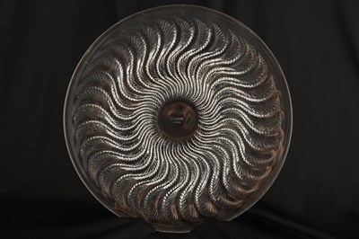 Lot 19 - AN R LALIQUE FRANCE "ACTINIA" CLEAR GLASS...