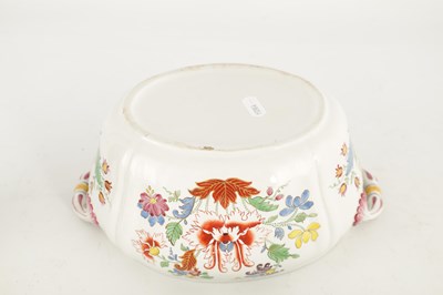 Lot 297 - A LATE 18TH CENTURY DOCCIA PORCELAIN TUREEN,...