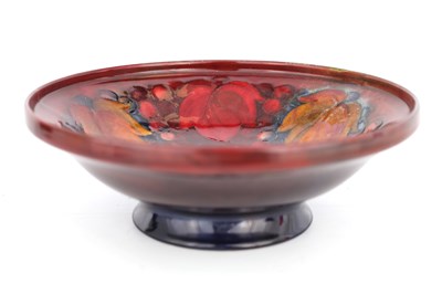 Lot 32 - A 1930S MOORCROFT FOOTED OGEE MOULDED BOWL...
