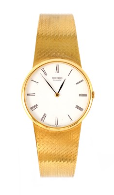 Lot 321 - A GENTLEMAN'S 9CT GOLD SEIKO WRISTWATCH on...