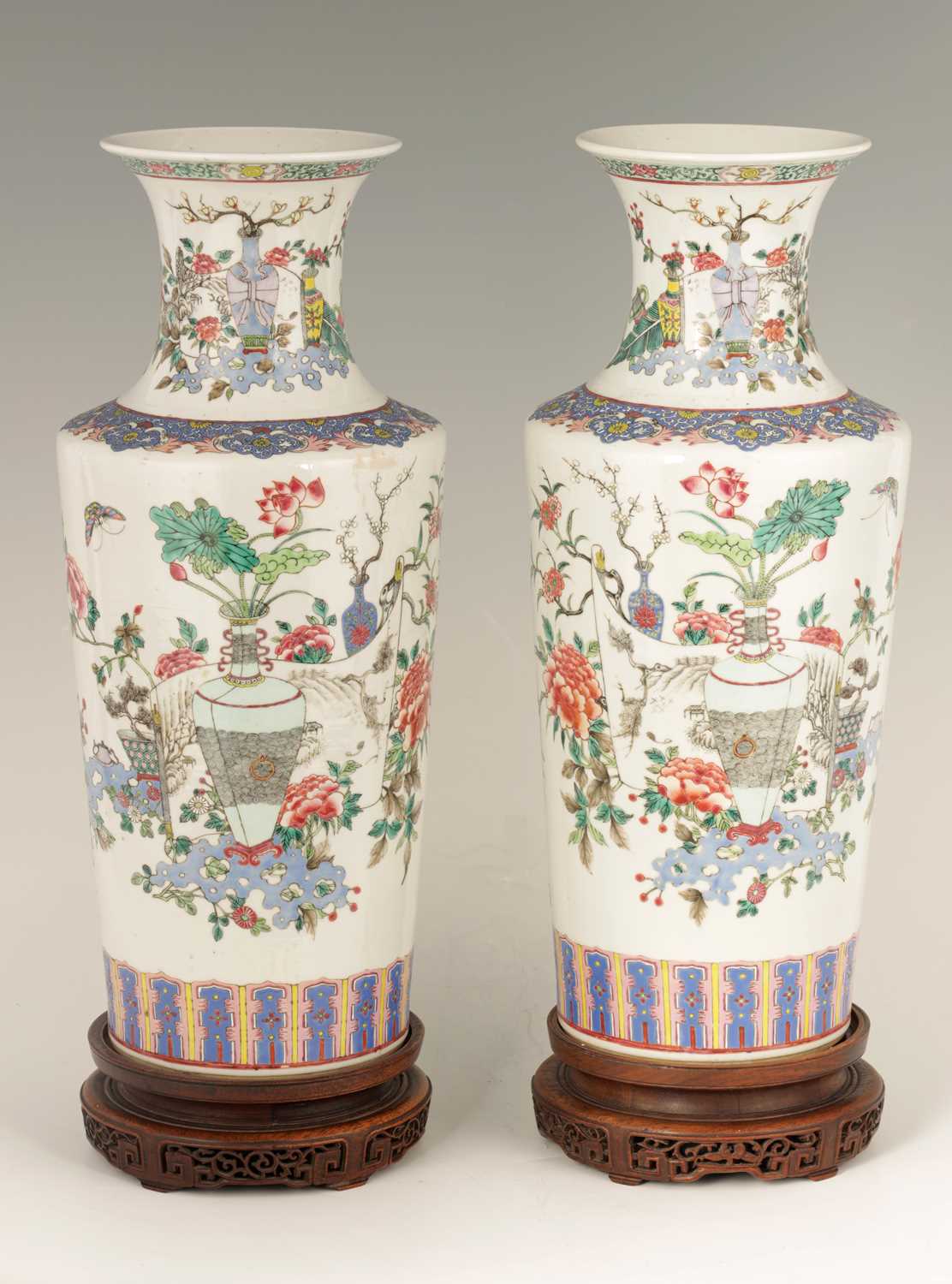 Lot 399 - A FINE PAIR OF 19TH CENTURY CHINESE FAMILLE...