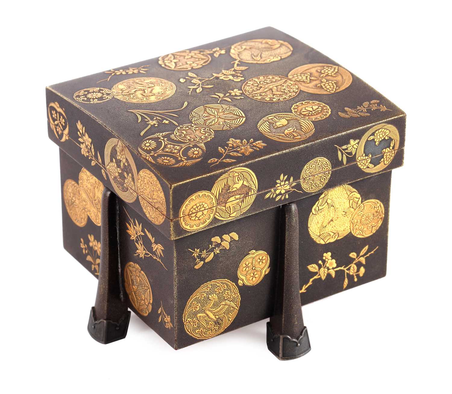 Lot 465 - A JAPANESE MEIJI PERIOD LACQUERED BOX AND...