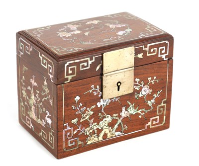 Lot 473 - A 19TH CENTURY CHINESE MOTHER OF PEARL INLAID...