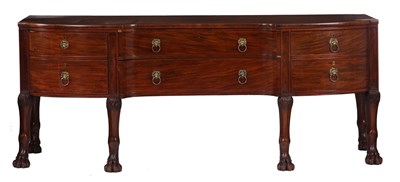 Lot 821 - A LARGE MAHOGANY LOW-WAISTED INVERTED BOW...