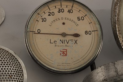 Lot 596 - A COLLECTION OF VINTAGE CAR ODOMETERS to...