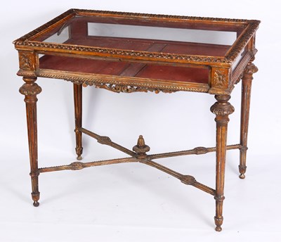 Lot 844 - A 19TH CENTURY FRENCH GILT GESSO BIJOUTERIE...