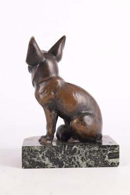 Lot 829 - AN EARLY 20TH CENTURY VIENNESE PATINATED BRONZE SCULPTURE