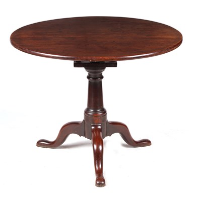 Lot 1076 - A GEORGE III FIGURED MAHOGANY TILT TOP SUPPER TABLE