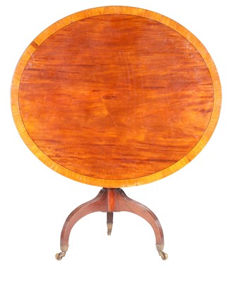 Lot 1040 - AN UNUSUAL GEORGE III SATINWOOD CROSS-BANDED FIGURED MAHOGANY OVAL SHAPED CENTRE TABLE