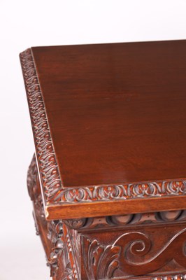 Lot 1008 - A GOOD QUALITY LATE 19TH CENTURY MAHOGANY SERVING TABLE IN THE MANNER OF WILLIAM KENT - PROBABLY BY WARING AND GILLOW
