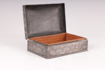 Lot 165 - A LATE 19TH CENTURY INDIAN SILVER-AND BRASS-INLAID ALLOY BIDRIWARE BOX