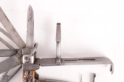 Lot 345 - AN OVERSIZED 19TH CENTURY COACHMAN'S MULTIBLADE FOLDING POCKET KNIFE