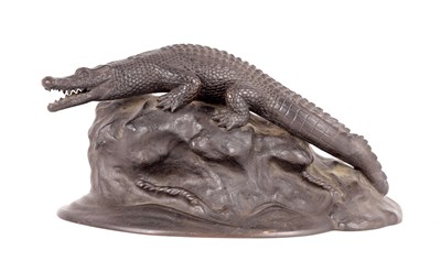 Lot 476 - A 19TH CENTURY BRONZE SCULPTURE OF A CROCODILE