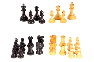 Lot 492 - A WEIGHTED BOXWOOD AND EBONISED STAUNTON CHESS SET