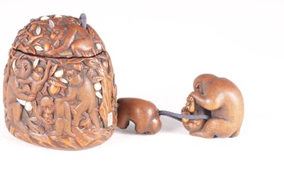 Lot 118 - A FINE MEIJI PERIOD JAPANESE CARVED BOXWOOD INRO DECORATED WITH MONKEYS