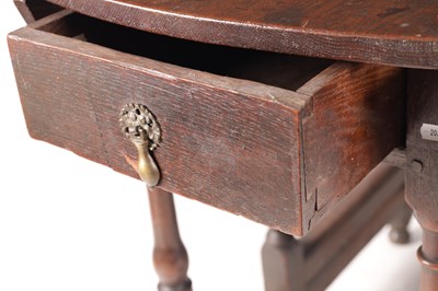 Lot 978 - AN 18TH CENTURY OAK GATE LEG TABLE OF SMALL SIZE