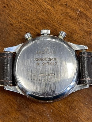 Lot 255 - A 1960'S BREITLING GENTLEMAN'S CHRONOMAT STAINLESS STEEL MANUAL WIND CHRONOGRAPH WRISTWATCH