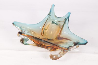 Lot 1 - A 1960S AMBER AND PALE BLUE SHADED CLEAR SHALLOW GLASS DISH
