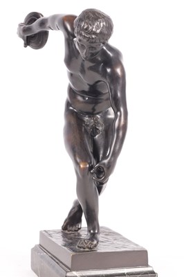 Lot 593 - A LATE 19TH/EARLY 20TH CENTURY BRONZE SCULPTURE MYRON "DISCUS THROWER"