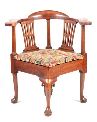 Lot 1055 - A GEORGE II MAHOGANY CORNER CHAIR