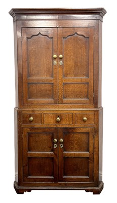 Lot 1108 - A GEORGE III OAK STANDING CORNER CUPBOARD