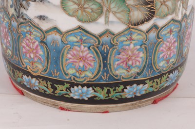 Lot 152 - A 19TH CENTURY CHINESE PORCELAIN STICK STAND