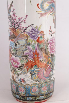 Lot 152 - A 19TH CENTURY CHINESE PORCELAIN STICK STAND