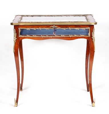 Lot 964 - A 19TH CENTURY FRENCH ROSEWOOD ORMOLU MOUNTED BIJOUTERIE TABLE