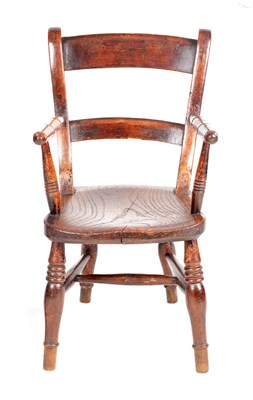 Lot 1152 - A 19TH CENTURY OXFORD ELM CHILD'S CHAIR