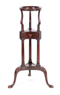 Lot 1153 - AN 18TH CENTURY MAHOGANY WIGSTAND